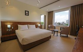 Hotel Oil Field